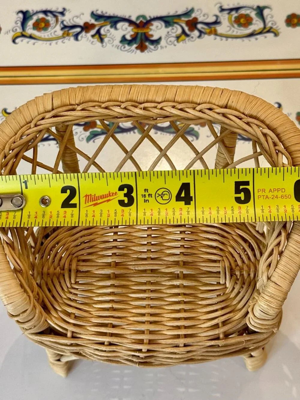vintage miniature wicker or rattan plant stand/dollhouse loveseat